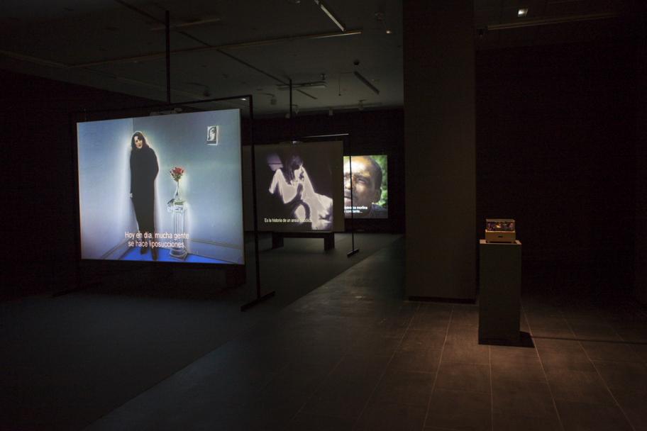 Lynn Hershman Leeson. Vista de la exposición Lynn Hershman Leeson. Primera persona plural en el CA2M. Fotografía: Teo Barba