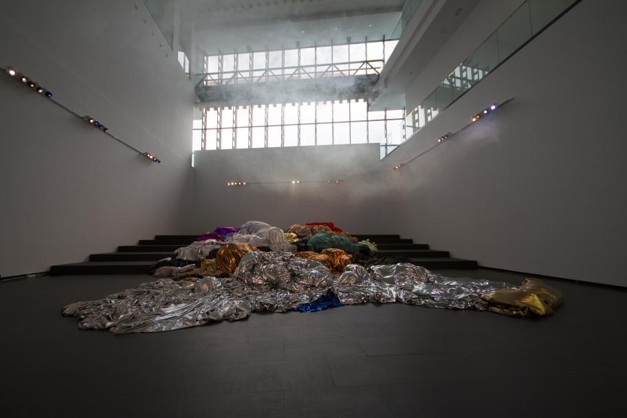 Exposición Querer Parecer Noche en el CA2M. Foto: Sue Ponce