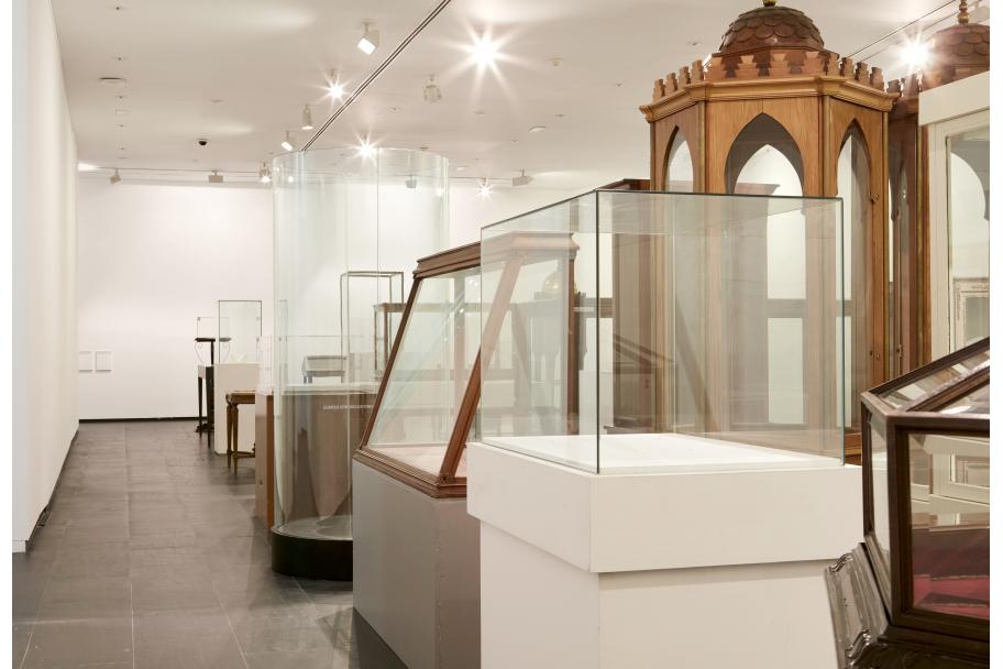 Exposición Colección XV: Oriol VilaExposición Colección XV: Oriol Vilanova CA2M. Foto: Pedro Agustínnova CA2M. Foto: Andrés Arranz