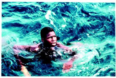 Main image of the artwork ¿Quién sembró la angustia en las llanuras de tus ojos como el adorno de un dios? (V. Huidobro)