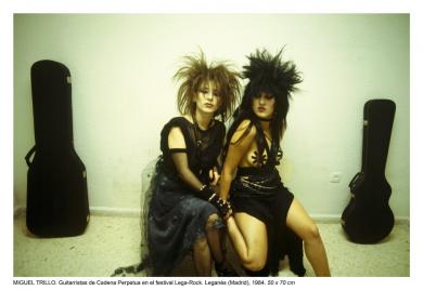 Main image of the artwork Guitarristas de Cadena Perpetua en el camerino del festival Lega-Rock