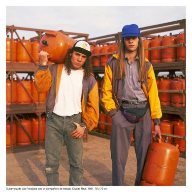 Main image of the artwork Guitarrista de Los Forajidos con un compañera de trabajo