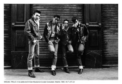 Main image of the artwork A la salida de El Gran Musical en la sala Consulado