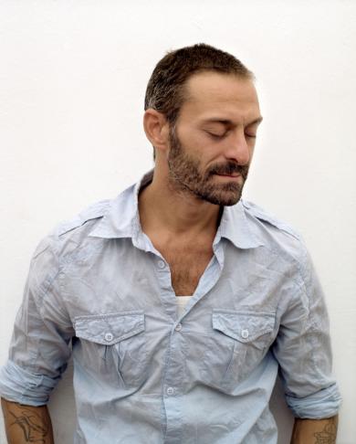 Main image of the artwork Simone Nicotra. Serie Closed