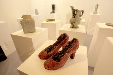 Main image of the artwork Props for Eréndira. Zapatos