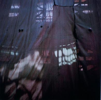 Main image of the artwork Sin título. Serie Detrás da pel, Fachadas