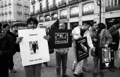 Main image of the artwork Acciones de la Radical Gai y LSD en la Puerta del Sol de Madrid