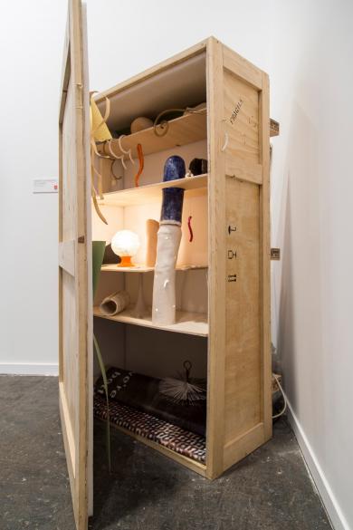 Imagen principal de la obra We're stepping on the bottom of the sea